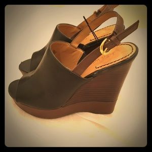 Nine West Black and Brown Wedges